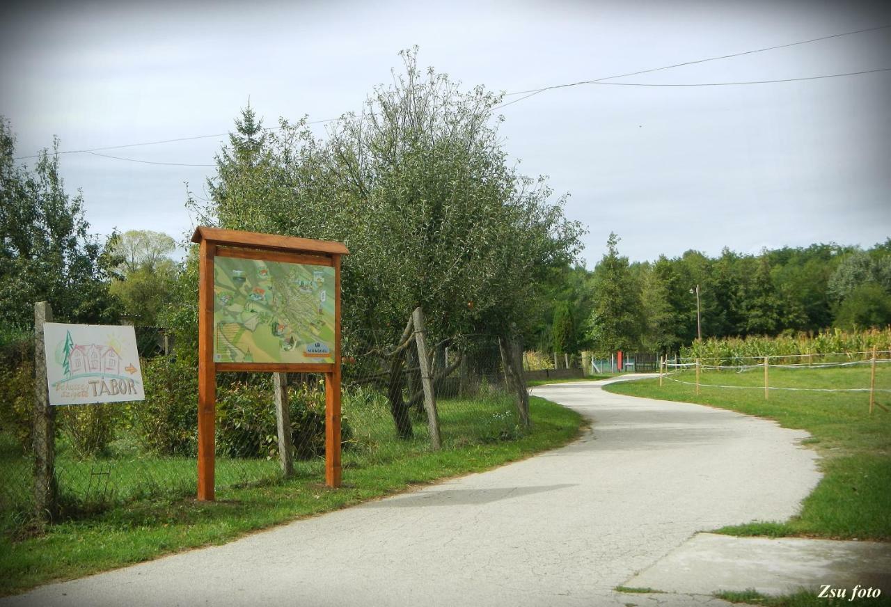 Apartamento Békesség Szigete, Klasszik Apartman Sur Exterior foto